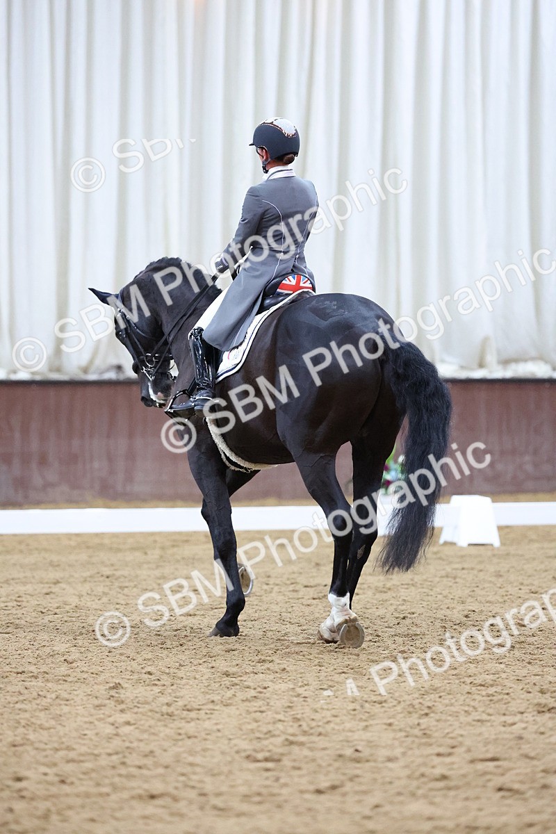 SBM_009526 - Class 14 - FEI Grand Prix - 19.27-20.27
