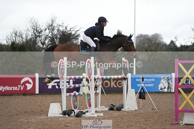 251107-134920-01248 - Cls 6 Foxhunter and 1.20m Open
