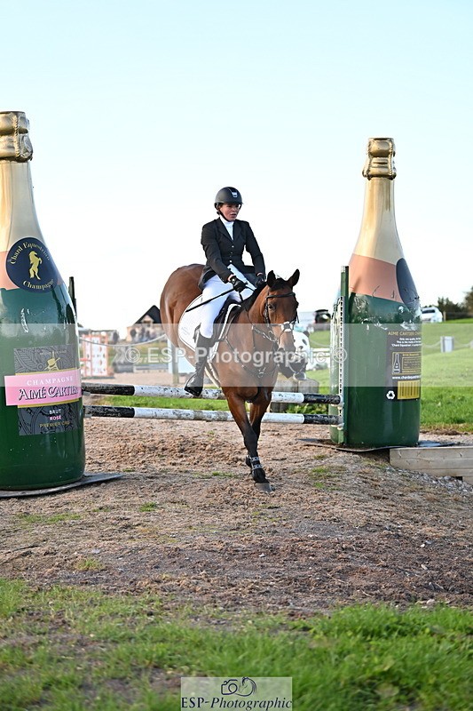 240912A-172716-02725 - Cls 7 Snr 90cm Open Speed Derby