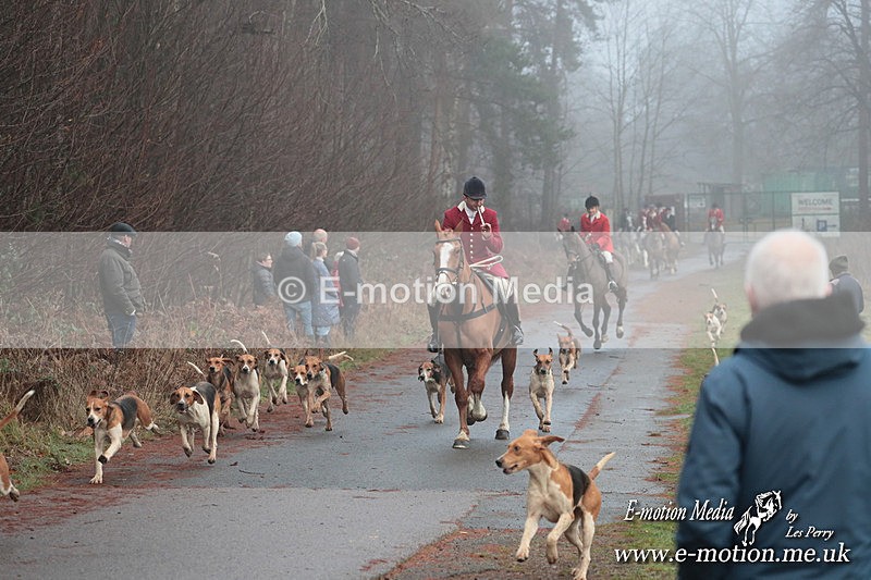 HUPY 261224 161 - Pytchley with Woodland Hunt Boxing Day Meet 26th December 2024