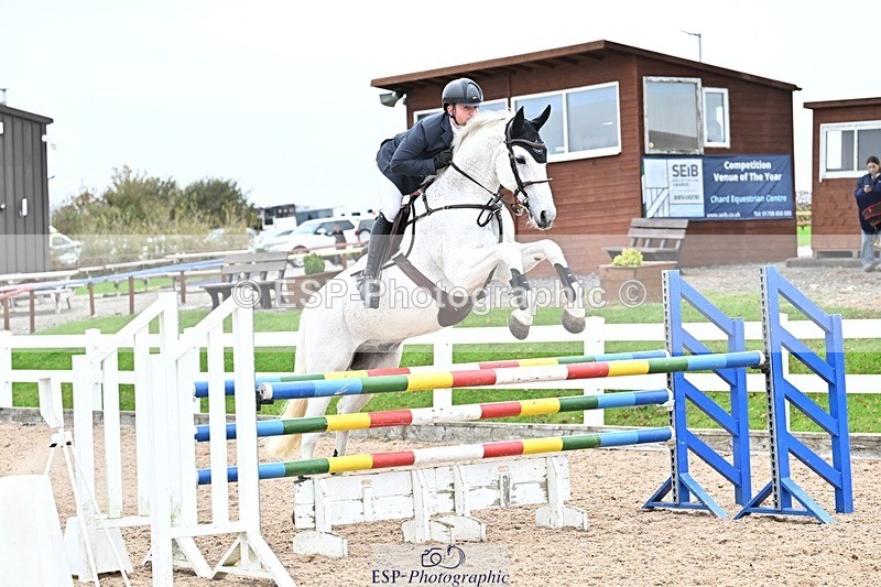 251015-133409-00603 - Cls 4 Newcomers and 1.10m Open