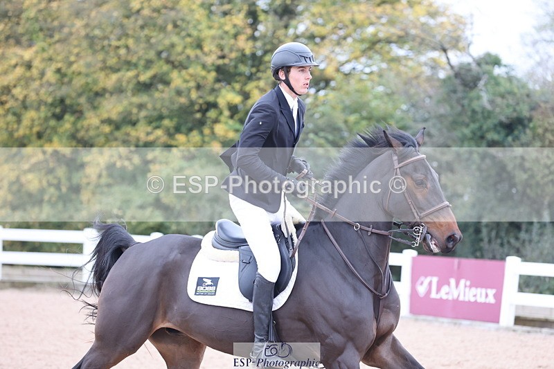 241101A-130529-01946 - FRI Cls 6 Foxhunter and 1.20m Open