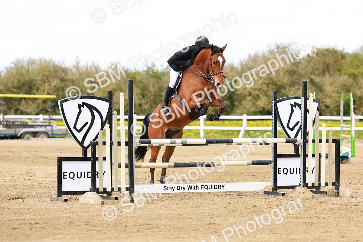 SBM_002208 - Class 4 - Senior Newcomers - 1.10m