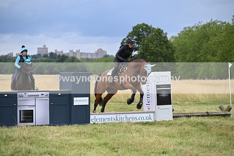 WJ6_3171 - Time at Jump 11:06 to 11:40