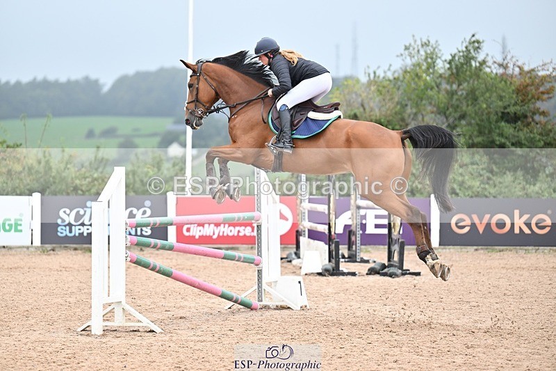 250917-131210-00609 - Cls 4 Newcomers and 1.10m Open