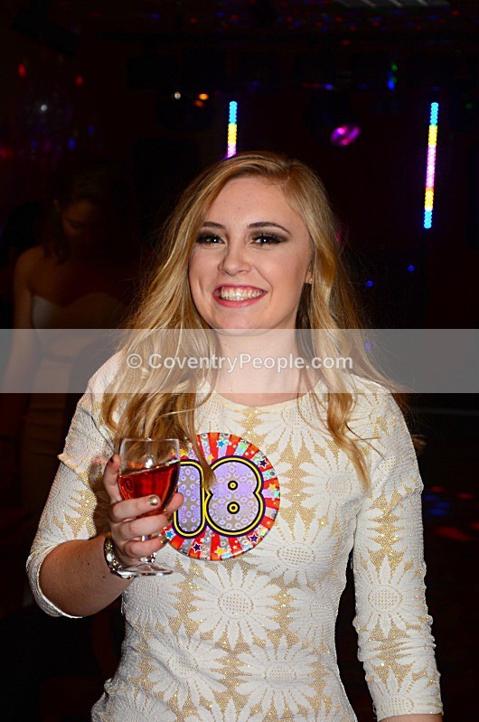 KIR_0039 - Kirstie