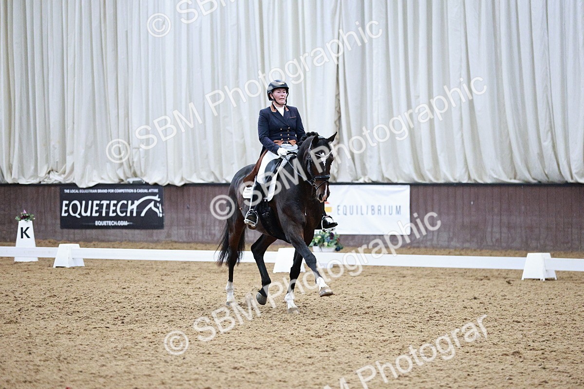 SBM_020699 - Class 13 - FEI INT I - 15.30-16.00