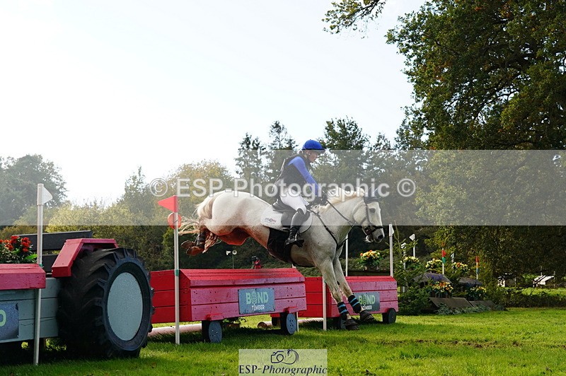 251025A-143230-21035 - G-515-Jessica.Saunders