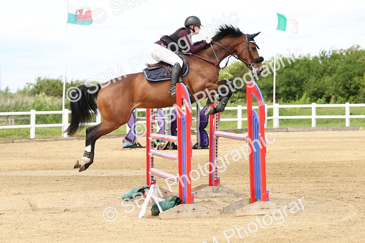 SBM_000920 - Class 4 - Senior Newcomers - 1.10m