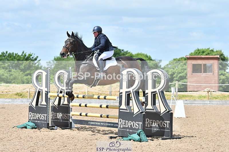 240609A-111951-04509 - Cls 17 Snr 1.05m Open