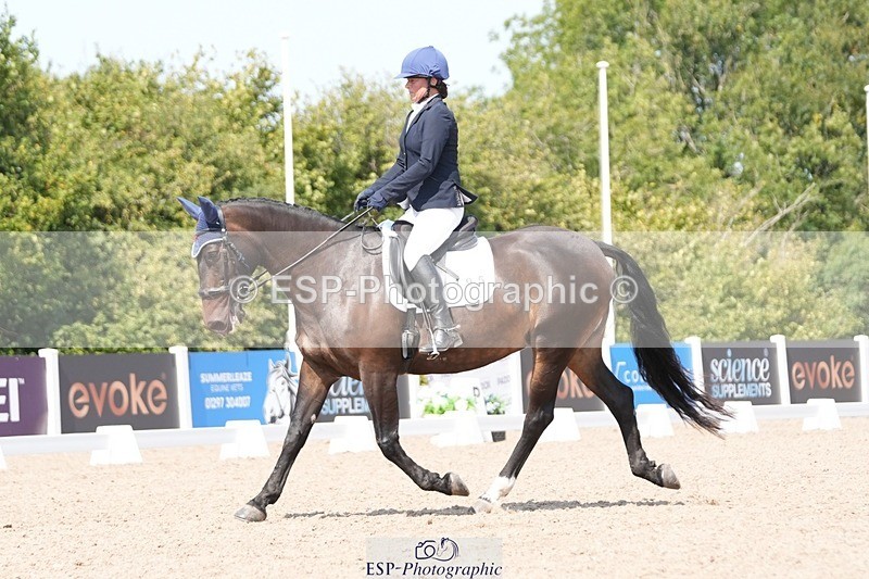 250817-131902-09636 - 195-Jacqui.BoltMocha.Fountain