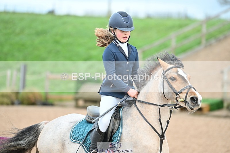 231203A-132639-01394 - Cls 23 Stepping Stones 128cm & 138cm