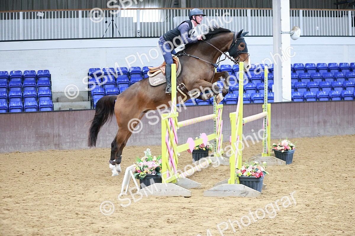 SBM_004042 - Class 11 - Senior Newcomers - 1.10m