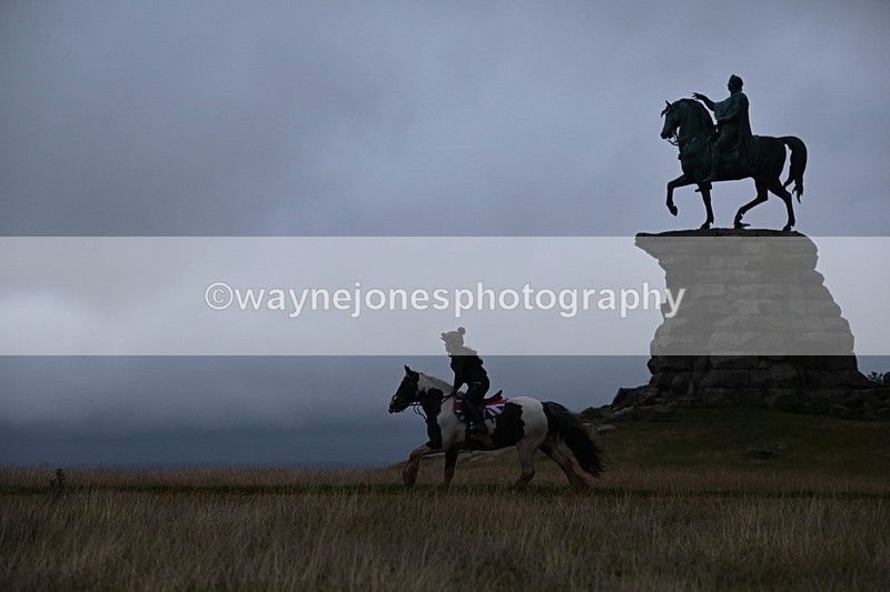 DSC_1953 - Time at Statue 12:13 to 12:32