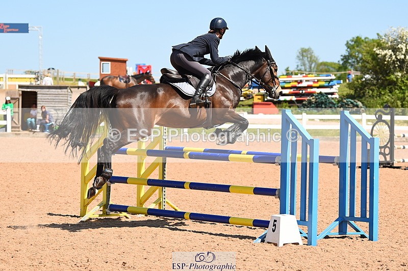 230526A-150406-02033 - Cls 12 1.05m Amateur Quali