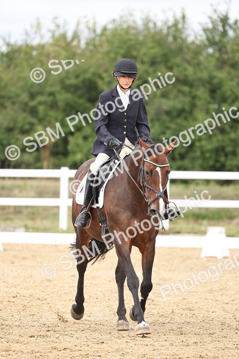 SBM_002683 - Class 7 - Novice 2 Warm Up