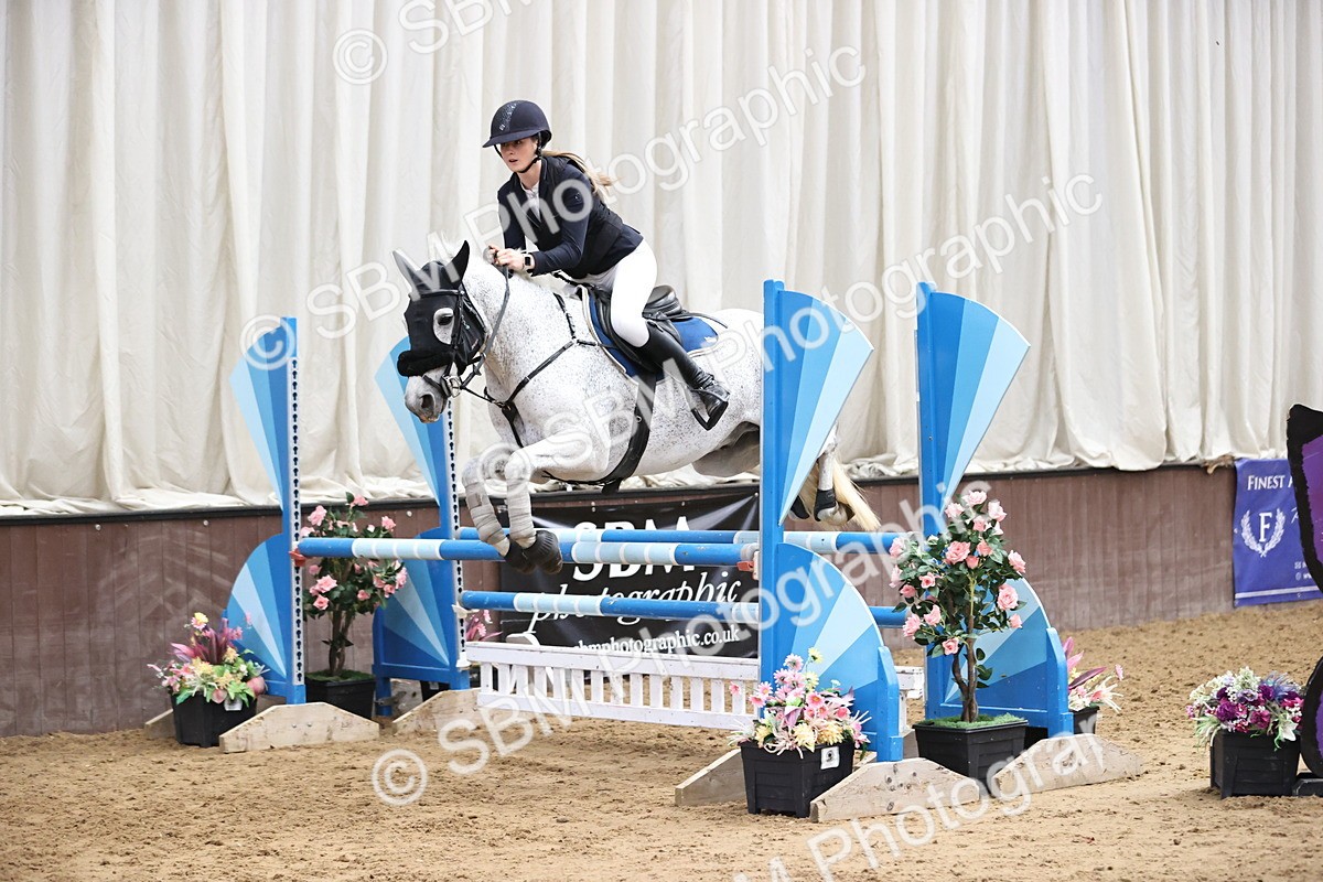 SBM_003000 - Class 13 - Blue Chip Pony Newcomers 1.00m Open