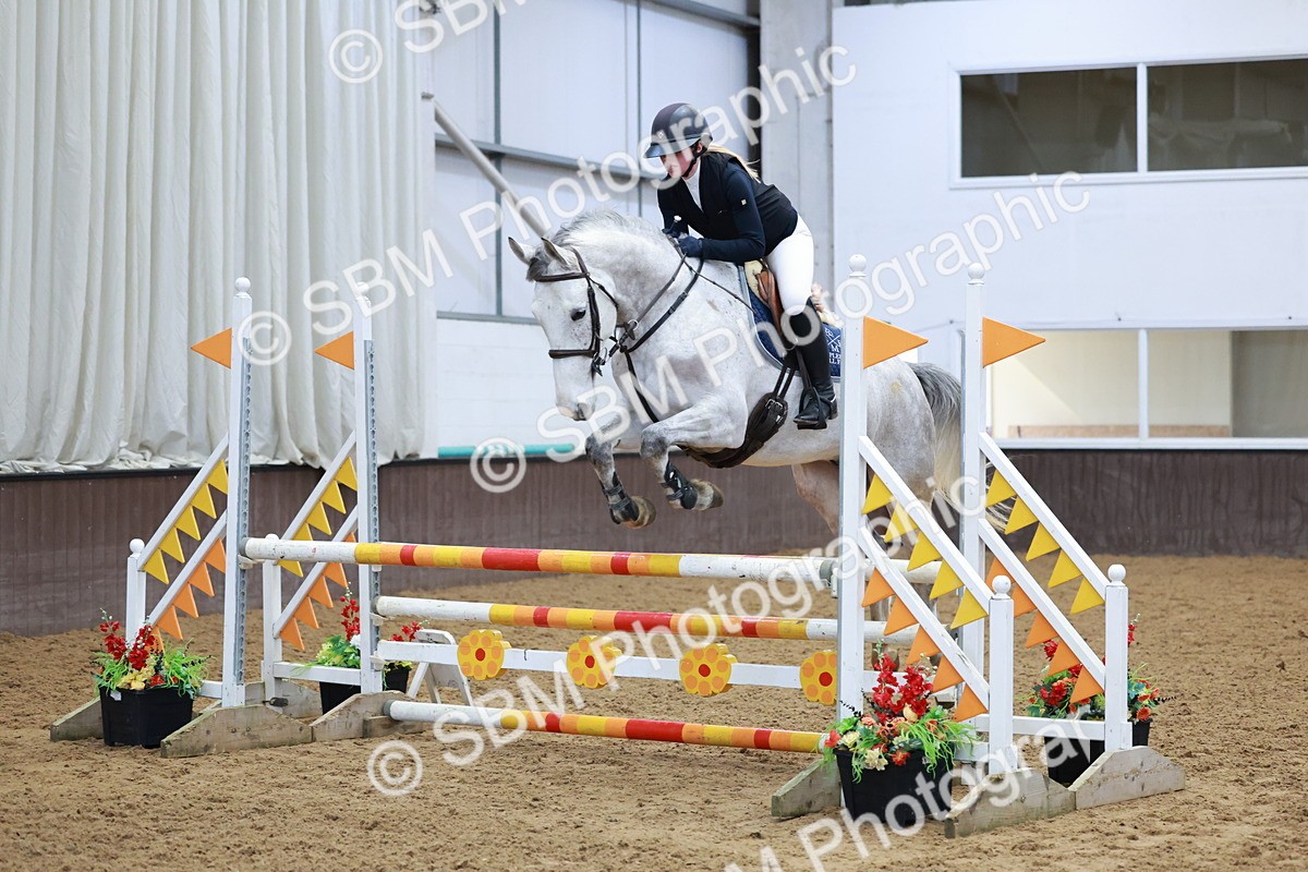 SBM_003030 - Class 9 - Equissage Pulse Senior BritiNovice/ 90cm Open