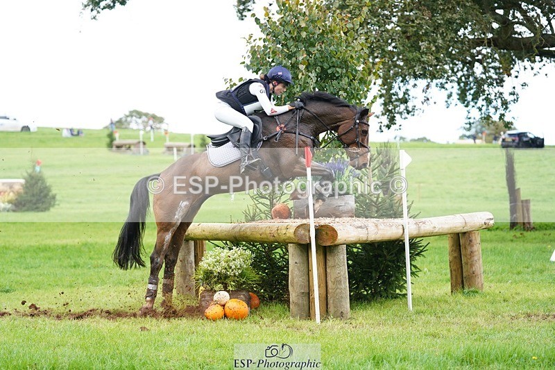 231020-121308-08905 - 044-COOLEY.ON.THE.CARDS-Charlotte.Cooke-XC