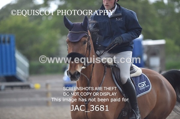 JAC_3681 - CLASS 8 Senior Newcomers/ 1.10m Open