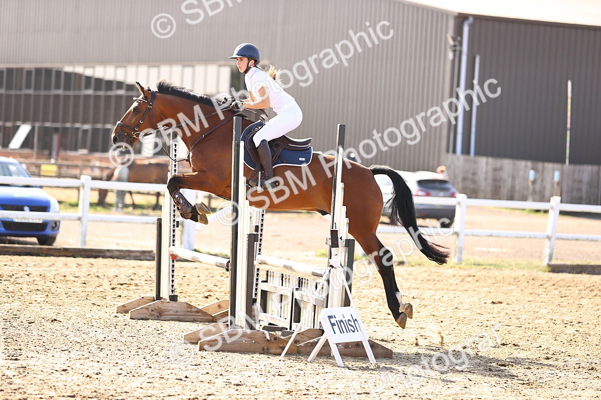 SBM_005491 - Class 8 - Clear Round