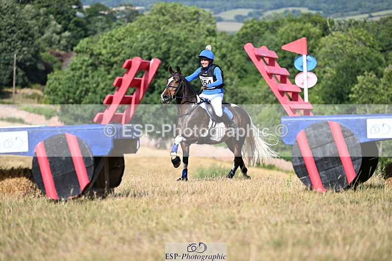 250803A-170834-18353 - S-854-Clare.Chapman-JUMPIN.JACK.FLASH