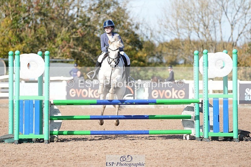 251025-130526-00470 - Cls 9 Pony Winter Discovery and 90cm