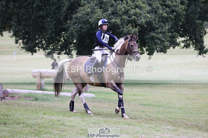 240825X-164445-37810 - 80cm XC 16.30 to 17.30