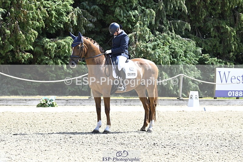 250810A-133728-06719 - 021-Caroline.HuntFancy.That.II