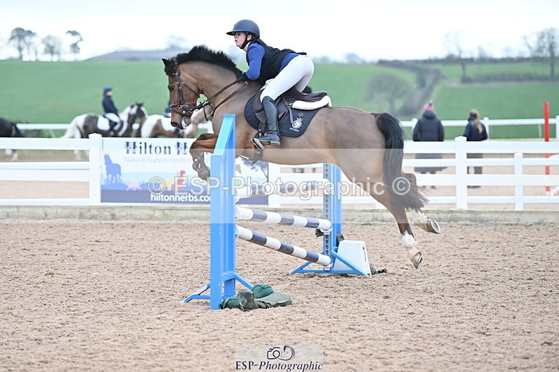 240128A-122923-00874 - Cls 4 Pony Newcomers and 1m Open