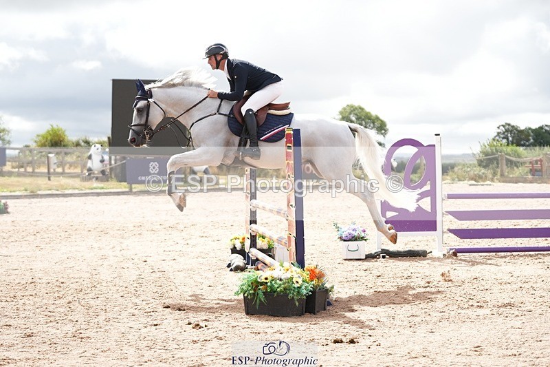 260730-102344-01660 - Cls 1 British Novice and 90cm