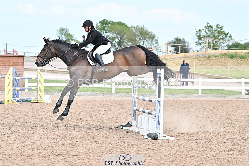 240605A-160322-01026 - Cls 5 Foxhunter and 1.20m Open