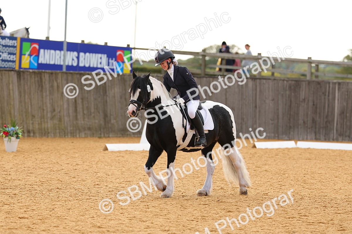 SBM_47514 - D6 - Small Tour Championship - Intro C