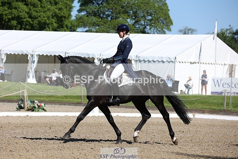 230526-100555-05175 - 358-EQUADOR_MW-Toots_Bartlett-WEDTrotUp+DR