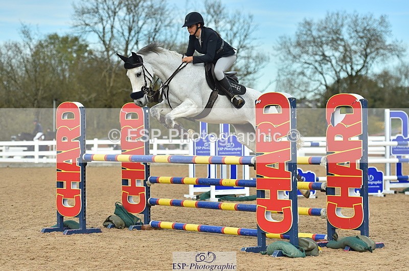 231111A-123222-01882 - Cls 12 Newcomers & 1.10m Open