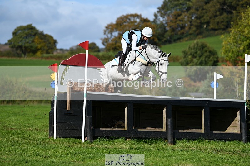 251024A-124715-11701 - B-141-Erin.Neale