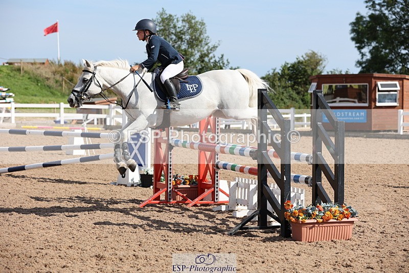 240629A-171009-08280 - Cls 13 Stepping Stones 128cm + 138cm