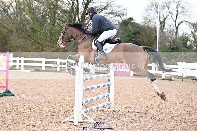 241206-125257-00847 - Cls 5 Newcomers and 1.10m Open