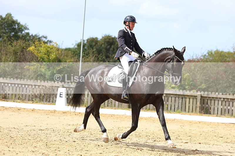 3E7A3818 - Class 8: Novice 6 Section A Championship