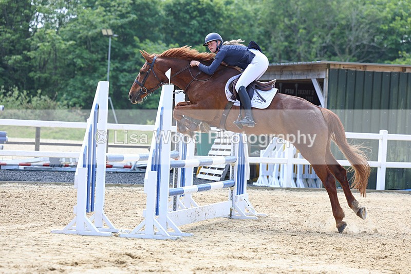 3E7A0333 - Class 10: Senior 95cm open