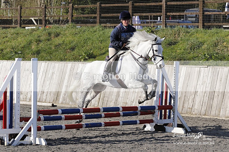 _EST0139 - Bourne Valley Riding Club Winter Showjumping 27/03/22