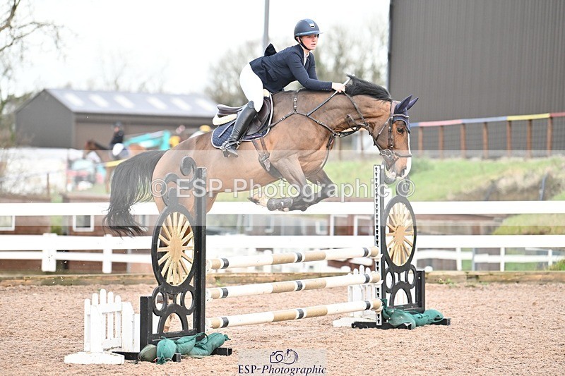 241206-094020-00048 - Cls 2 British Novice and 90cm Open