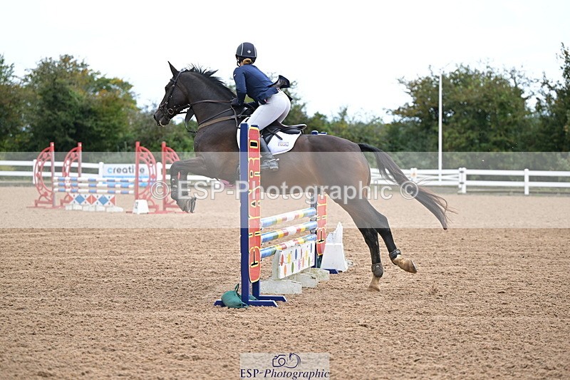 240925A-104033-00091 - Cls 1 British Novice and 90cm Open