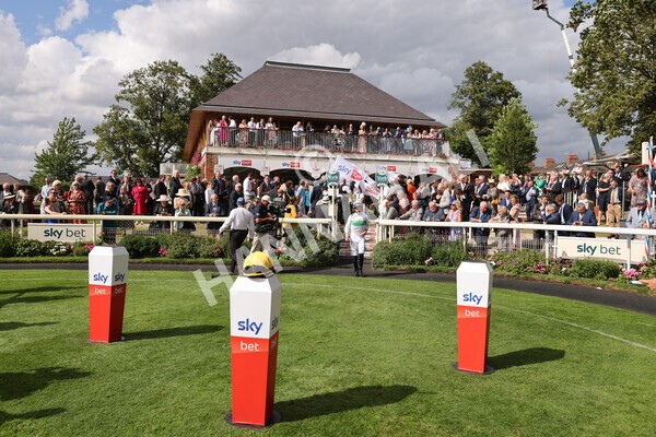 yr20082022r4-64 - Race 4 3.35pm Sky Bet Ebor