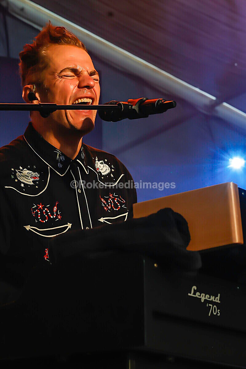 Sunday-406 - MINETY 2025