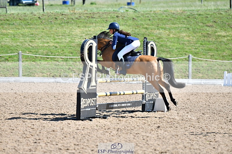 230624A-101600-00237 - Cls 37 Springboard 128 + 138cm