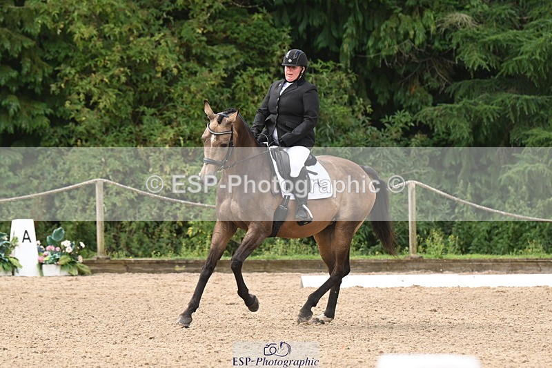 250719A-104454-04010 - 127-Jocelyn.Gilmore-Spring.Lily