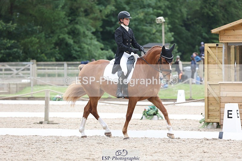 240524-154722-09977 - 367-CROSSTOWN_FINTANS_LAST-Catherine_Burrell