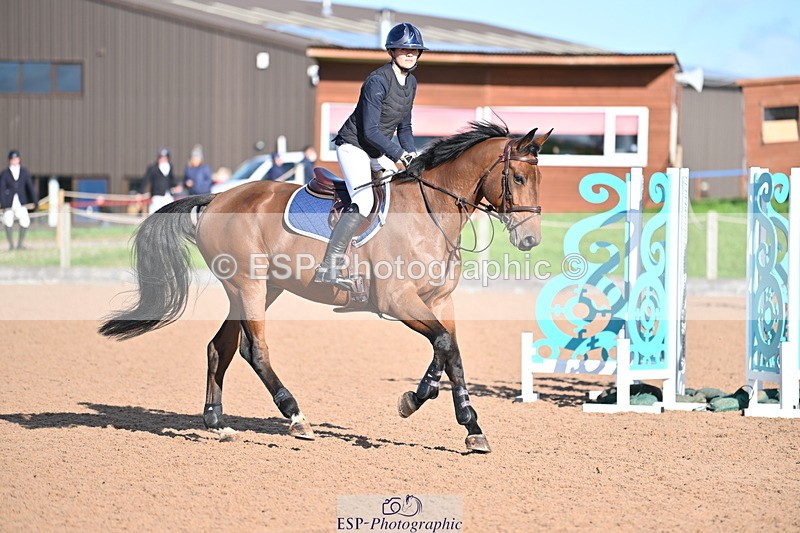 231014A-102736-04099 - Cls 18 Newcomers & 1.10m Open