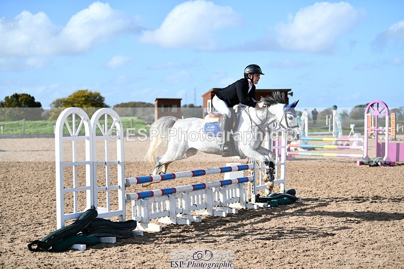 241026A-131018-01453 - SAT Cls 30 Stepping Stones 128+138